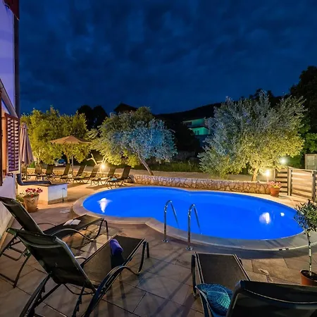 Relaxing Summer - Pool, Sauna, Jacuzzi 1 Appartement *