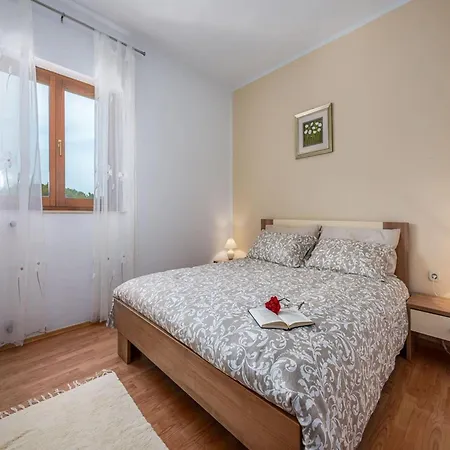 In With Sea View & Pool 아파트 Drenje (Istria)